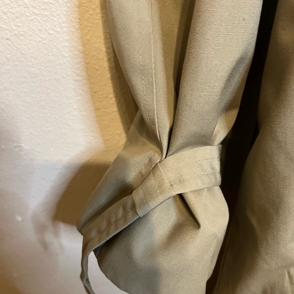 Men's Cotswold Collection Classic Double-Breasted Trench Coat - Khaki. Size 44T - Picture 3 of 6